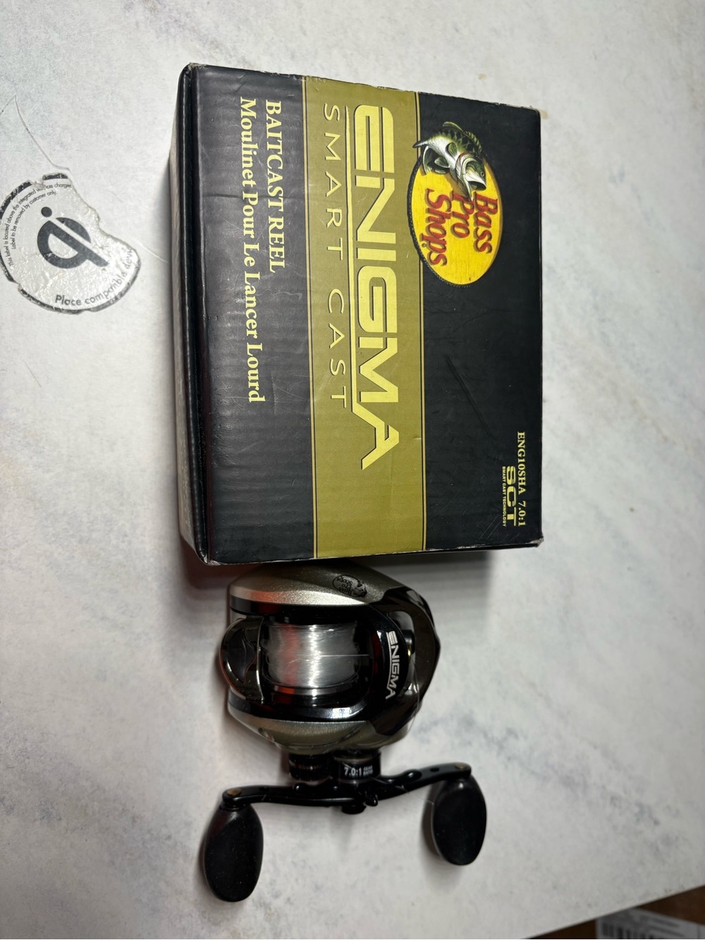 Bass Pro Shops Enigma Smart Cast Reel - Black and Gold